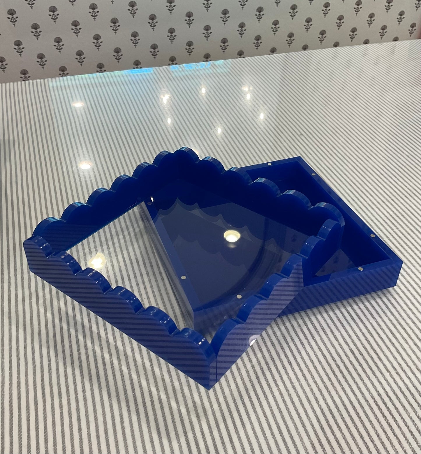 Dark Blue Scalloped Edge Acrylic Coaster SF-PLAT DBSCA5x5 Tray