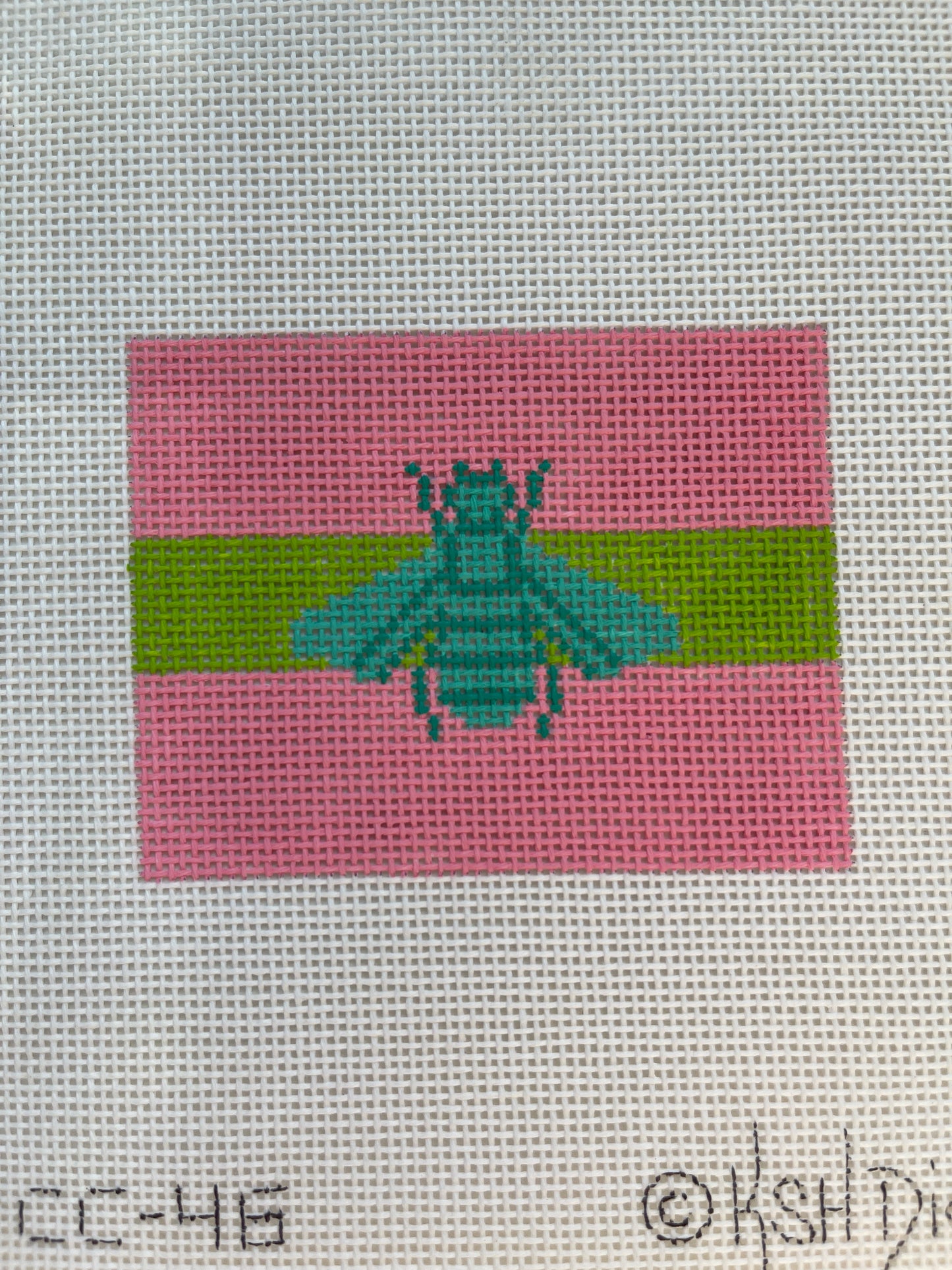 Bee Wallet Insert C-KDINSPCC46 blue bee on pink