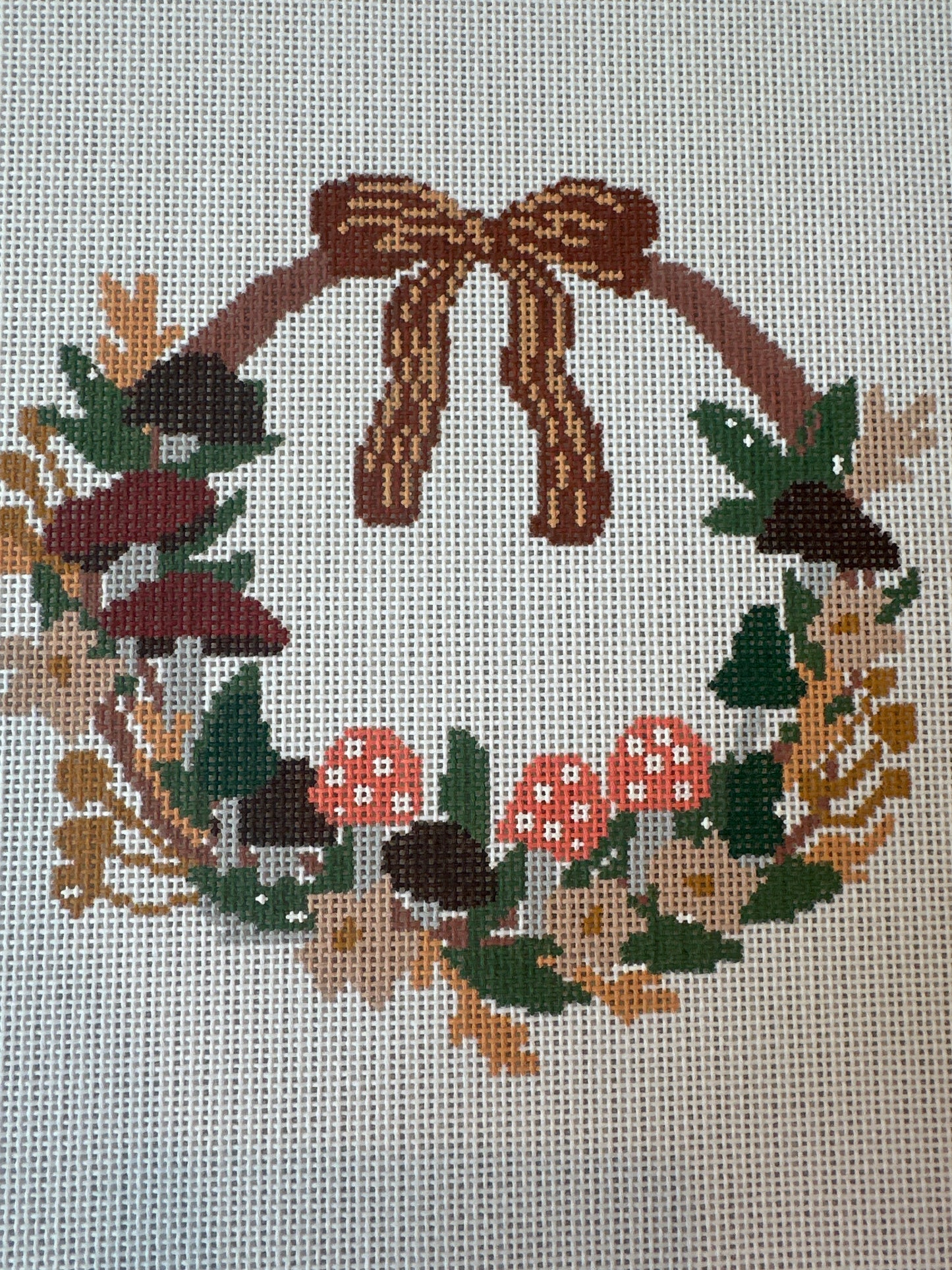Woodland Mushroom Wreath C-MDJO27