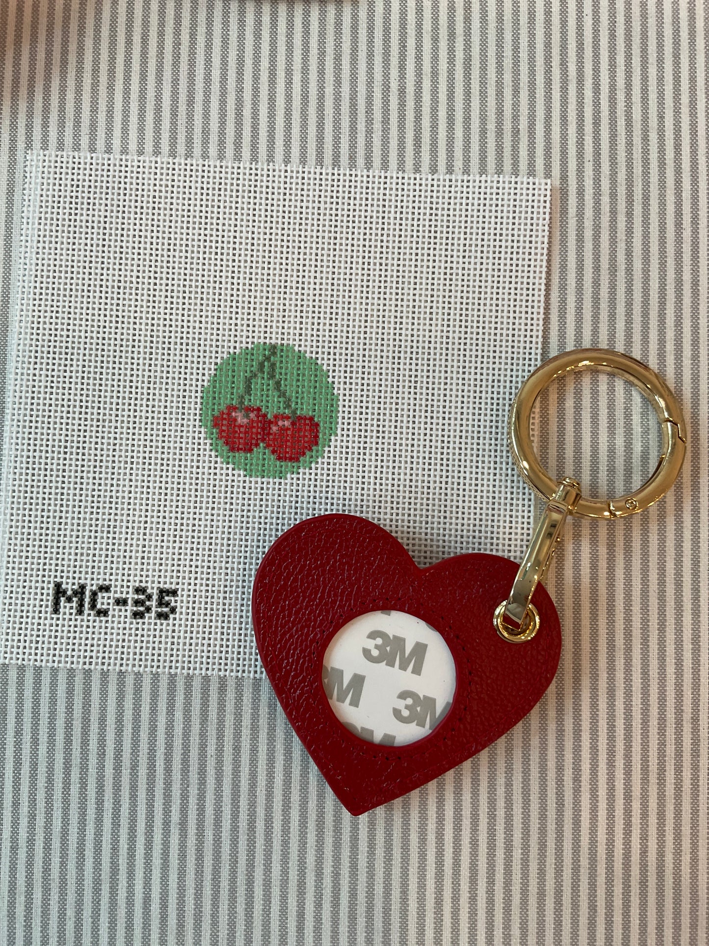Heart Air Tag Red A-RBATred