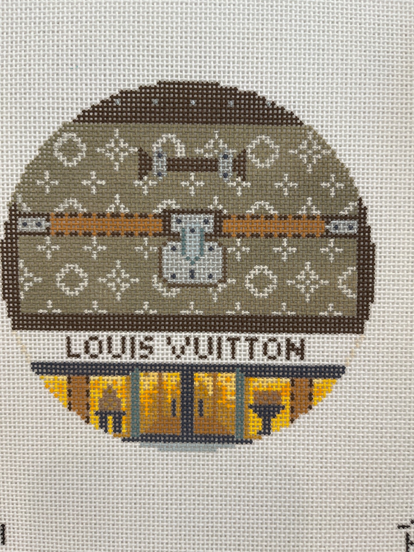 Louis Vuitton Shopfront Round C-KDS101