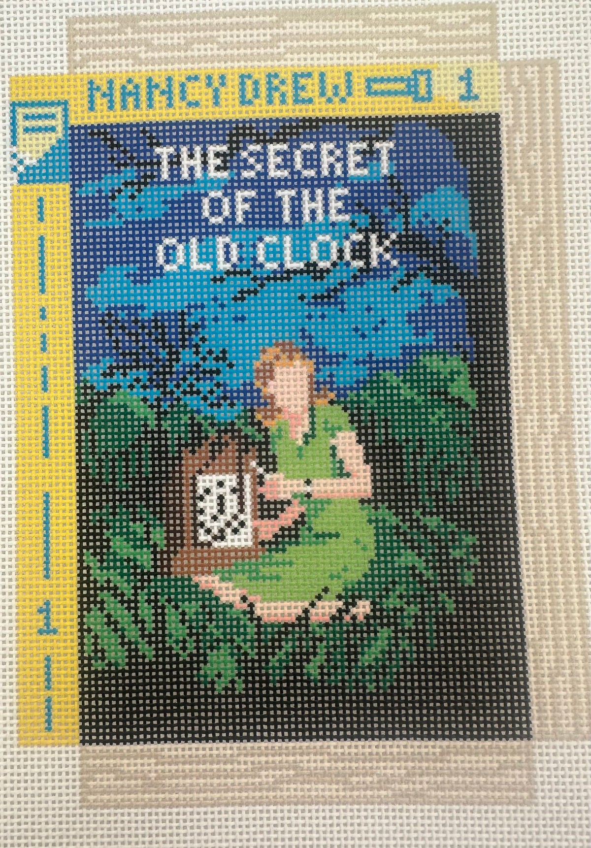 13 Mesh Nancy Drew Old Clock C-NDClock
