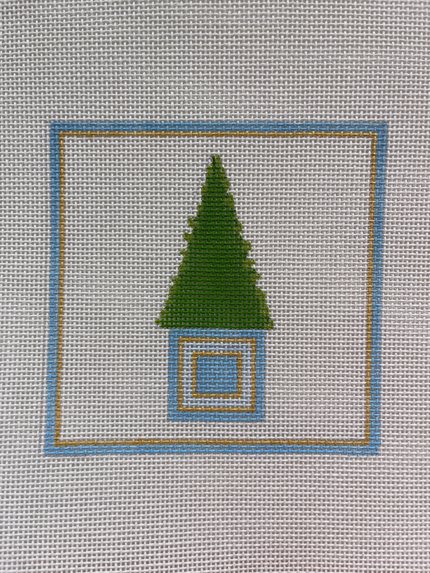 Triangle Topiary C-RCHO2483
