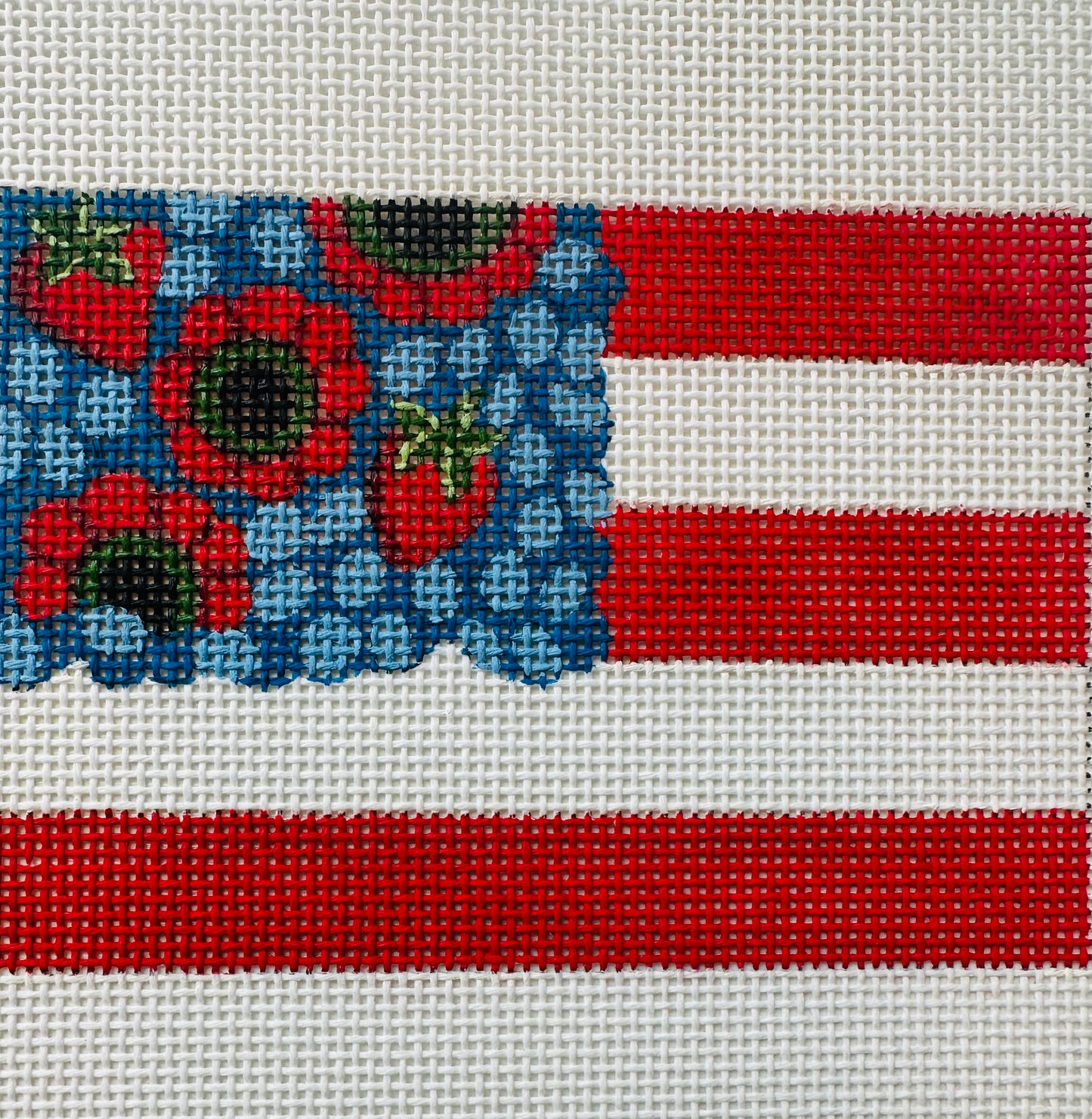 Mini Flag with Flowers and Berries C-AP8032
