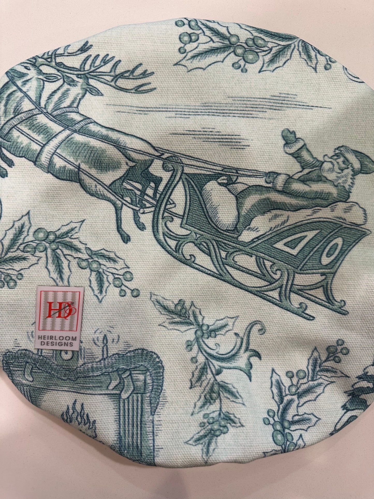 Santa’s Sleigh Canvas cap for ornament canvases