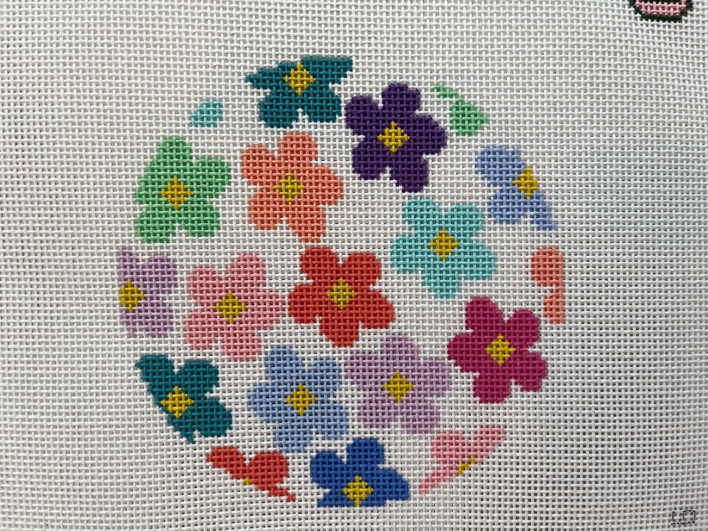 Floral Scatter Round C-PS86
