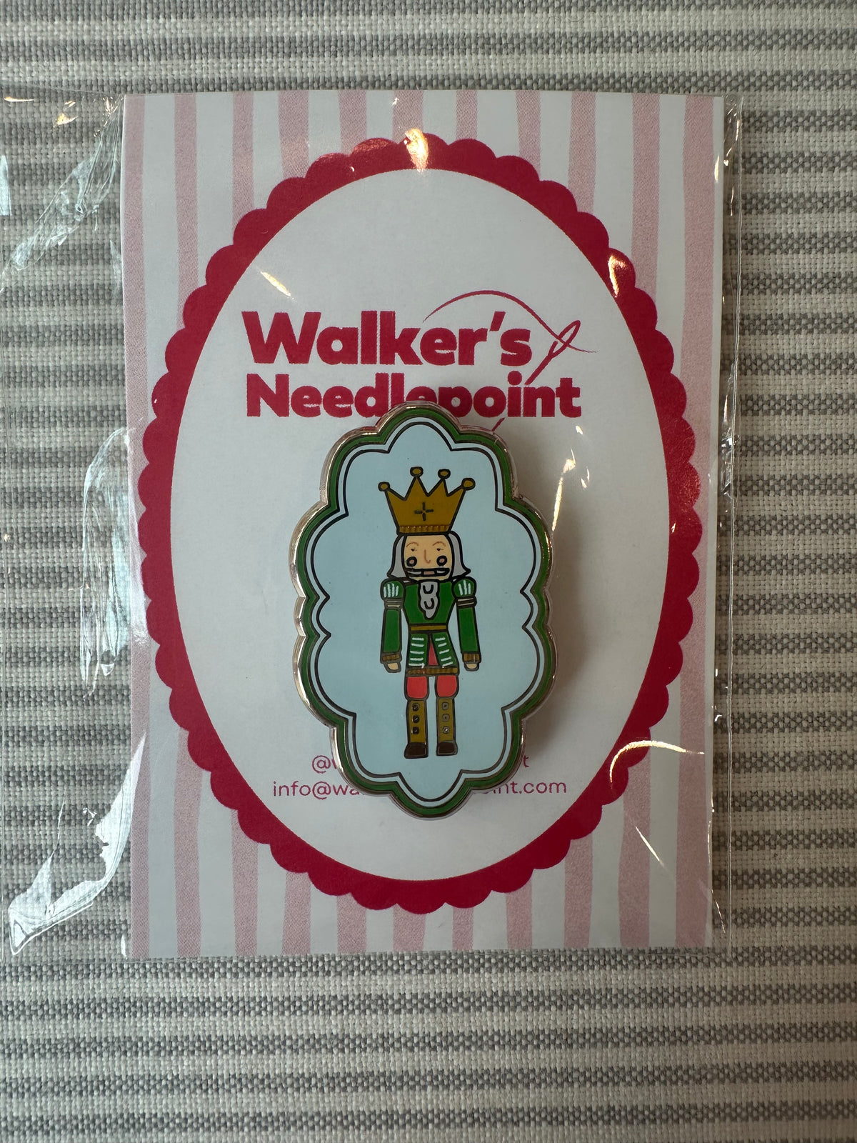 Nutcracker Needleminder A-WNnutcracker