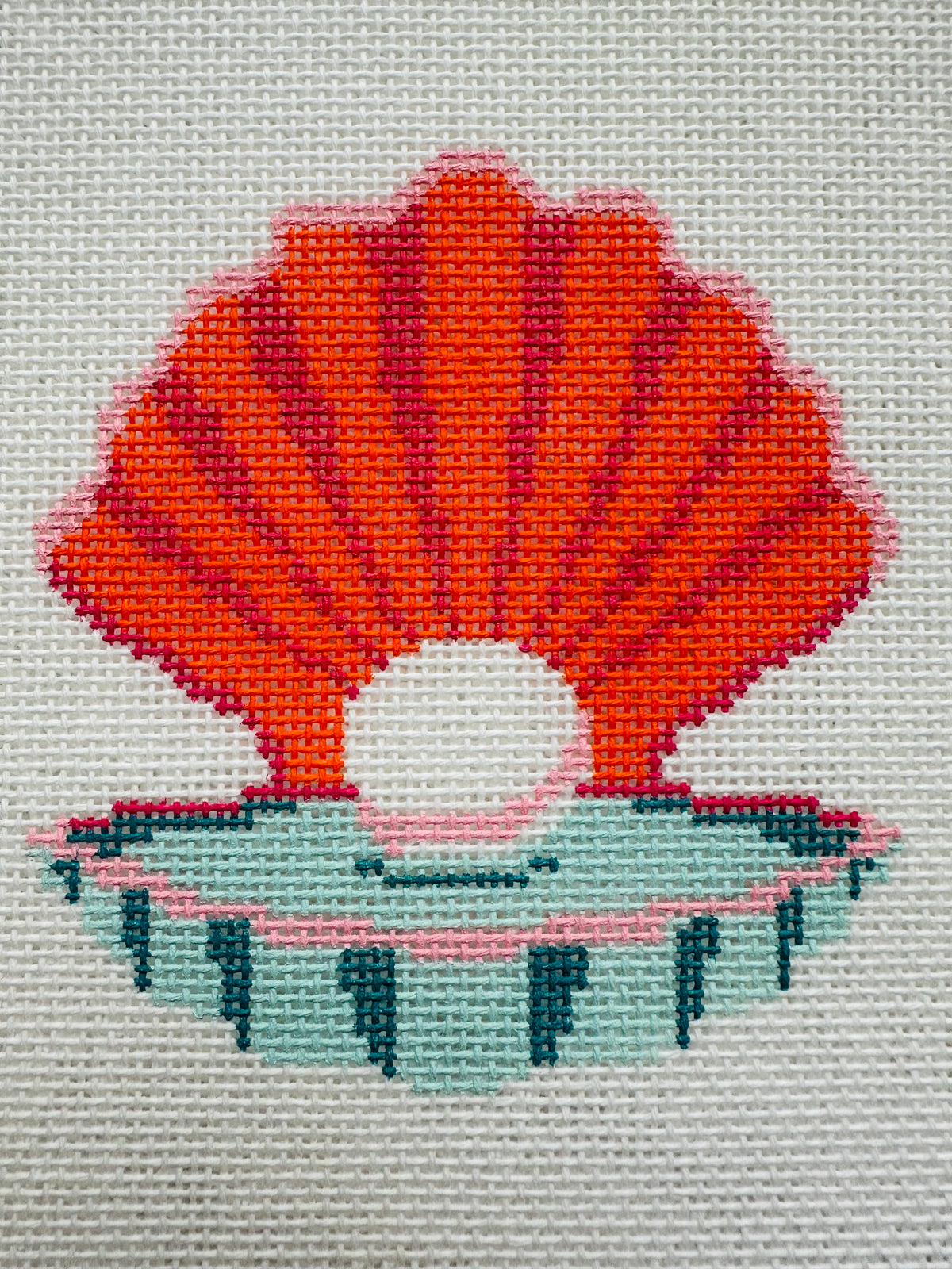 Shell with Pearl C-ADW195