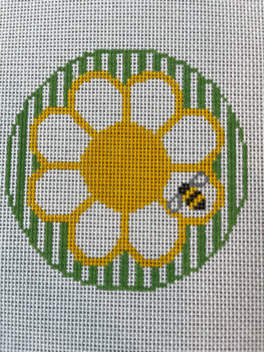 Daisy Monogram Round C-RD086