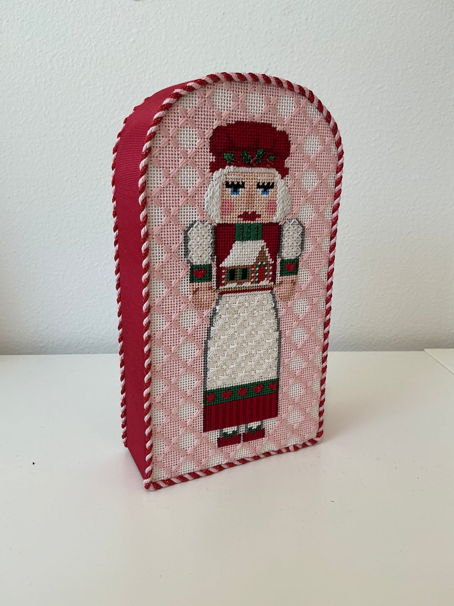 Finishing Class #1: Stand Up with Side Gussets at HD with Lita, the “Nashville Needlepointer” Thursday 11/20/25 2-6p.m. at HD