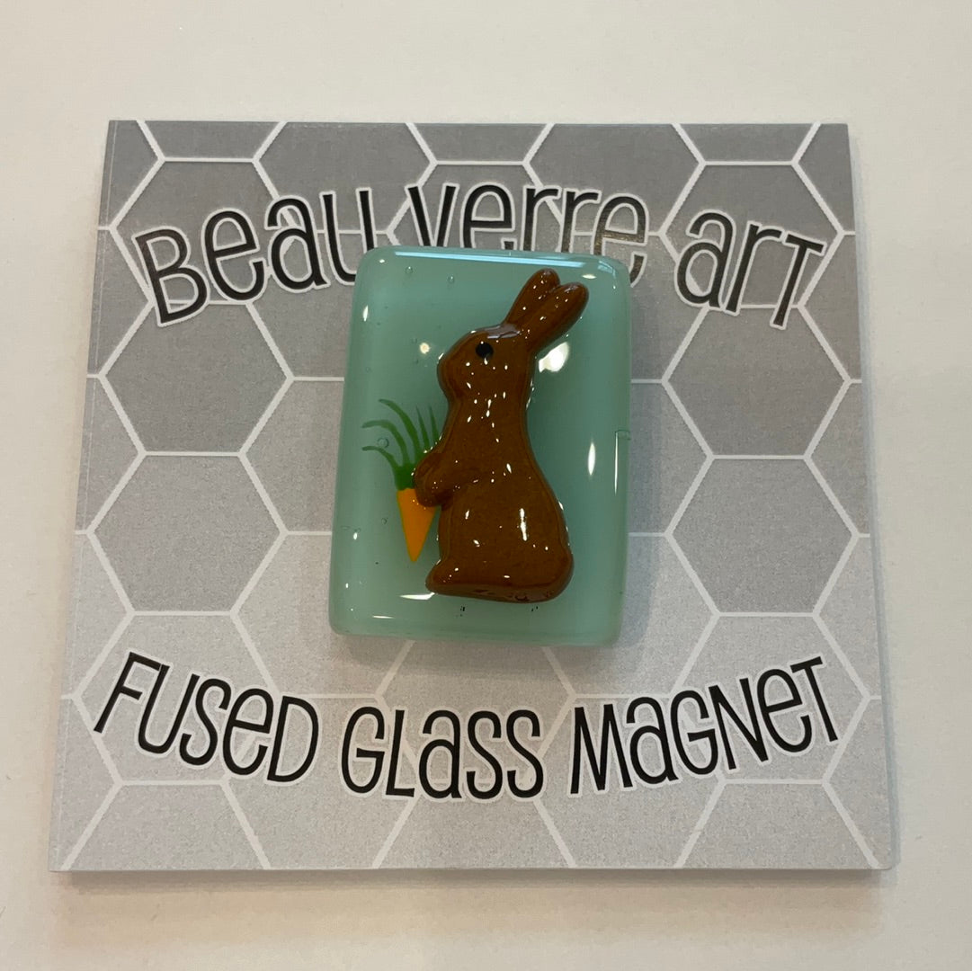 Glass Needle Minder Chocolate Bunny A-BVRNM 5194