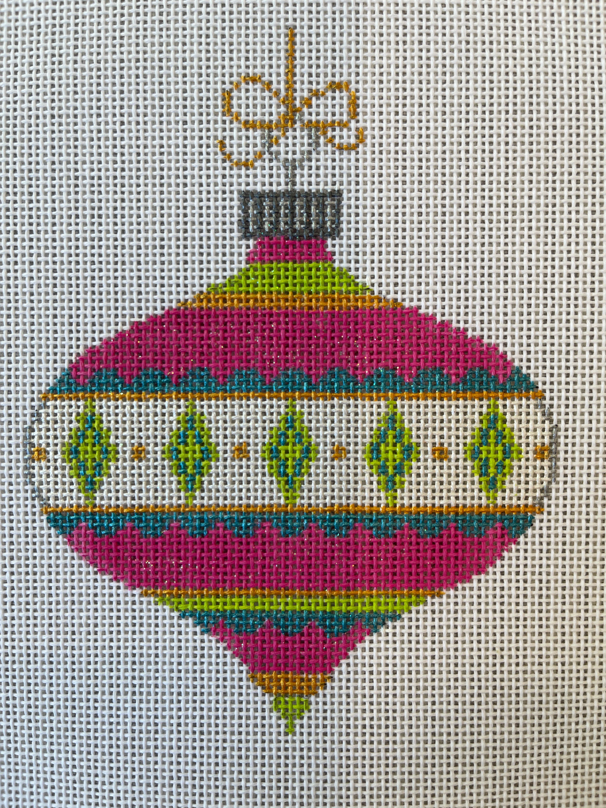 Vintage Ornament Pink TS-XO222C
