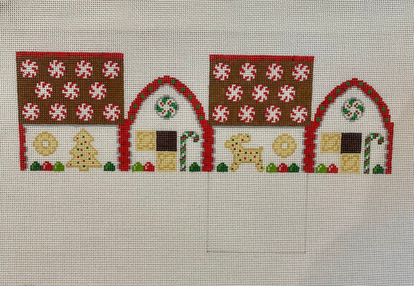 Small 3-D Gingerbread House with Peppermint Roof and Spice Cookies C-SR5246