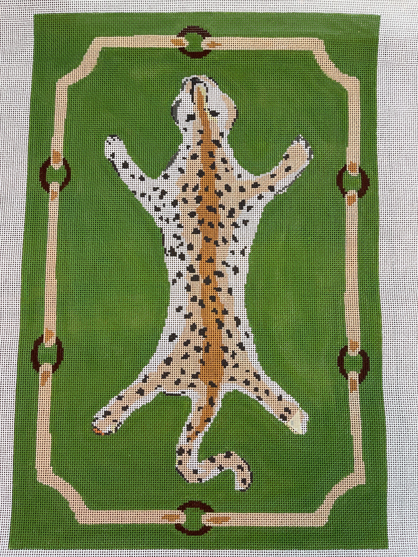 Leopard on Green  TS-DG-2D-G