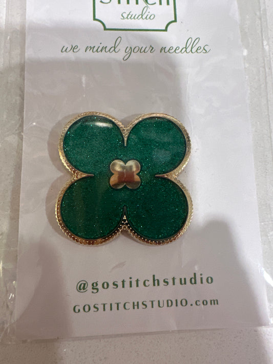 Green Clover Needle Minder A-GSSGRC