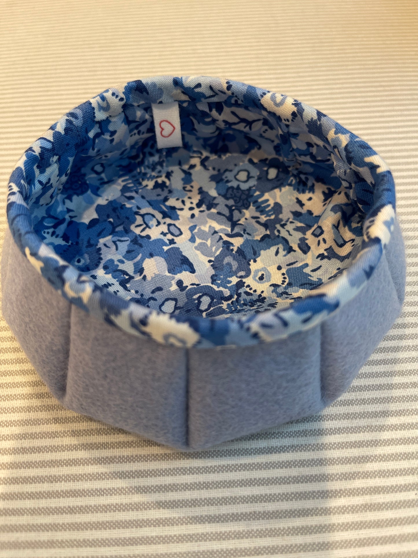 Merry L Felt Thread Catcher in Light Blue with darker blue Liberty Floral fabric on Inside A-MLCTC