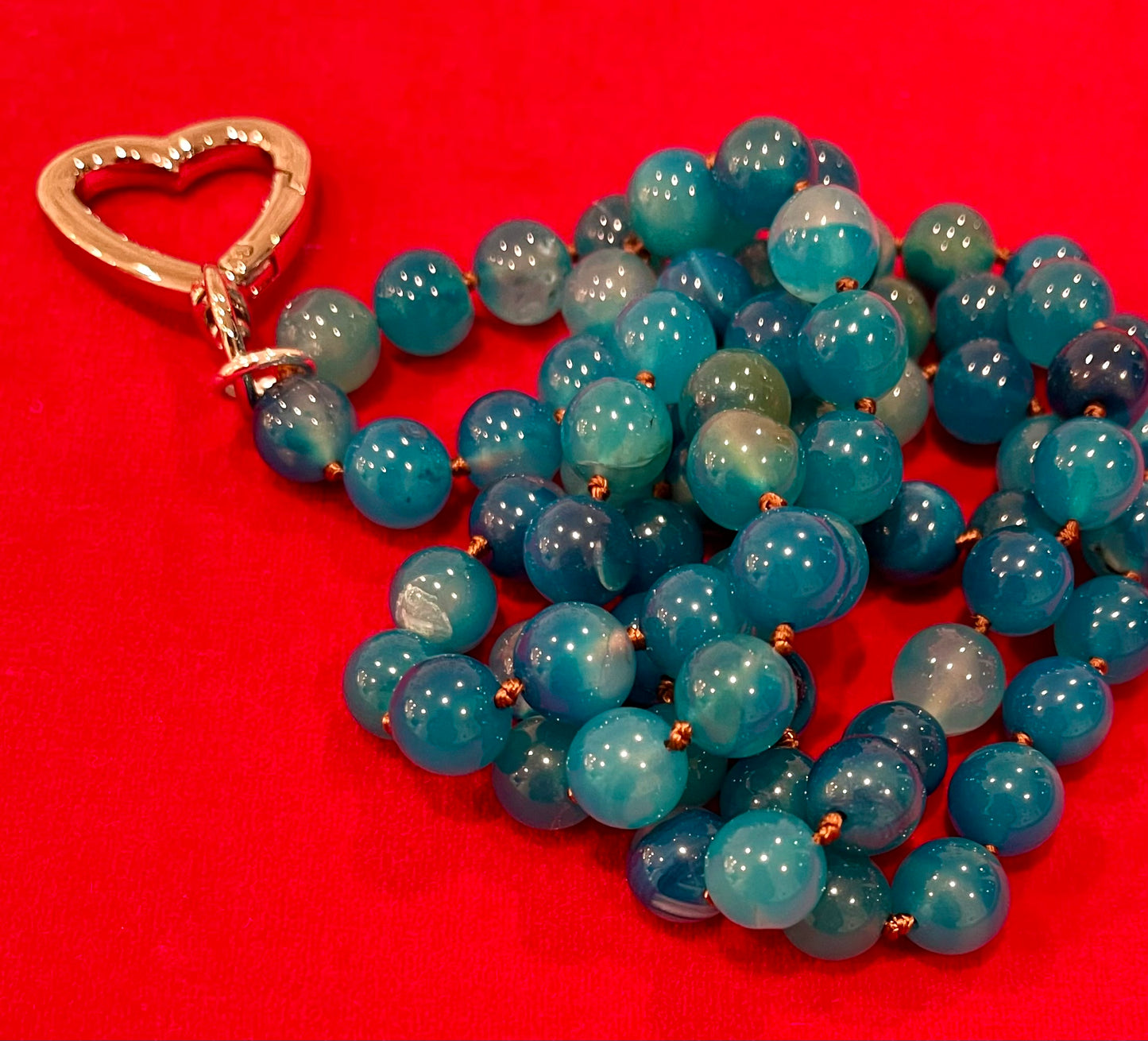 Tool Necklace with Heart Clip A-VWNNecklace in Ocean Blue Beads