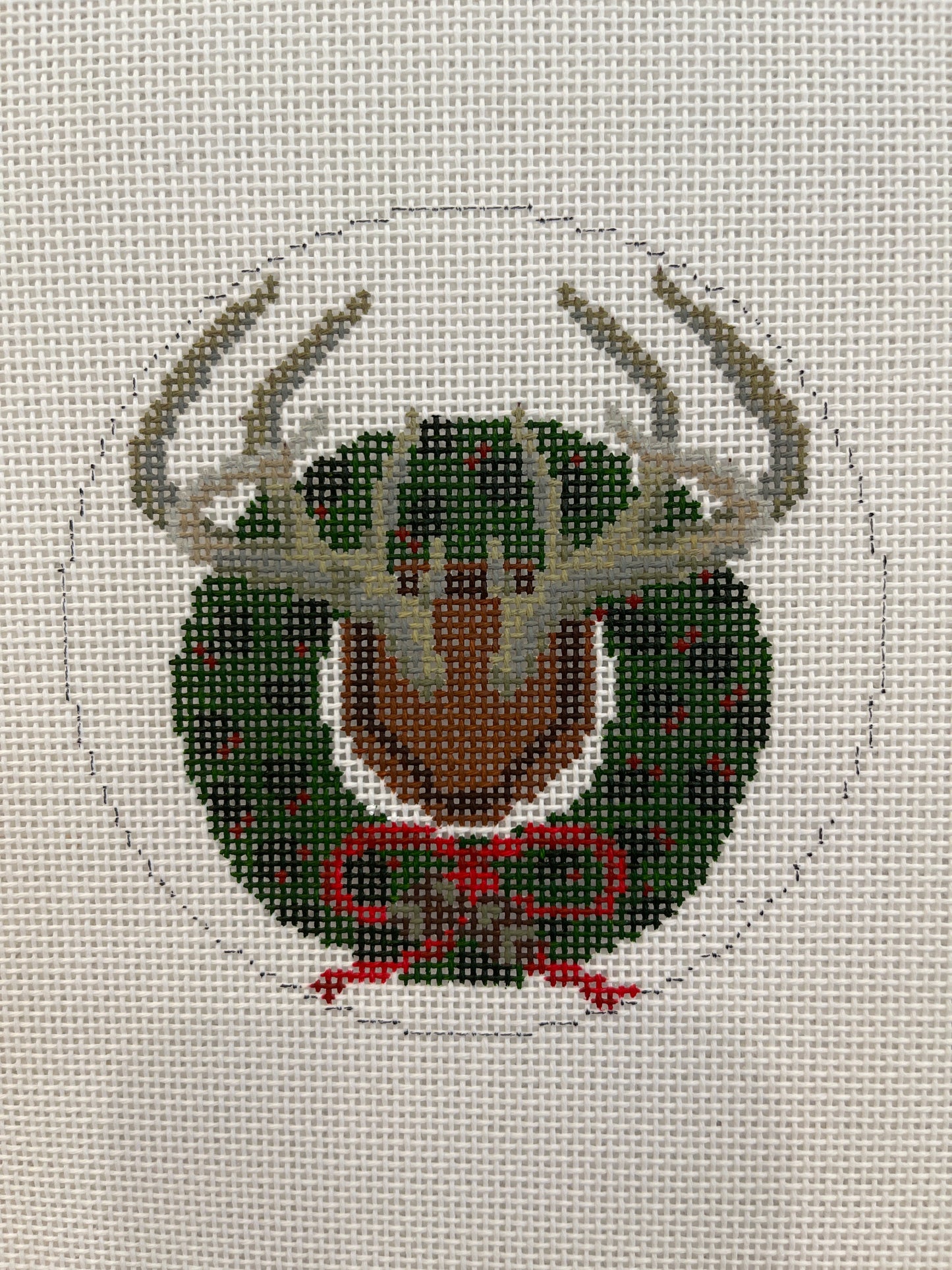 Whitetail Antlers with Holly Wreath C-SA67
