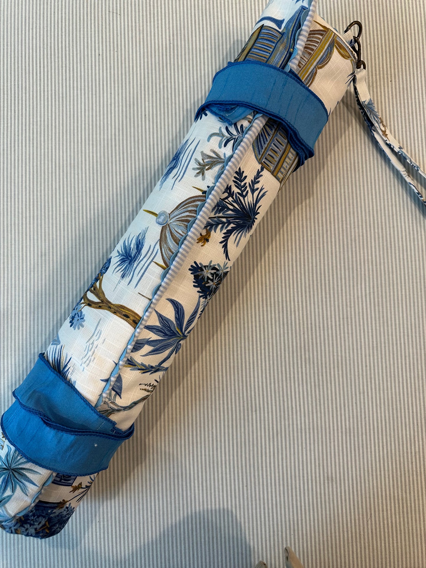 Traveler 1: Blue Pagodas