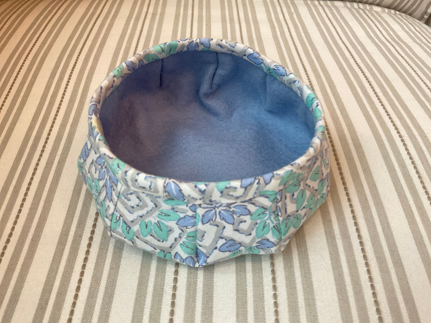 Merry L Felt Thread Catcher in  Light Blue Felt with Liberty Floral/Frette fabric on Inside A-MLCTC5