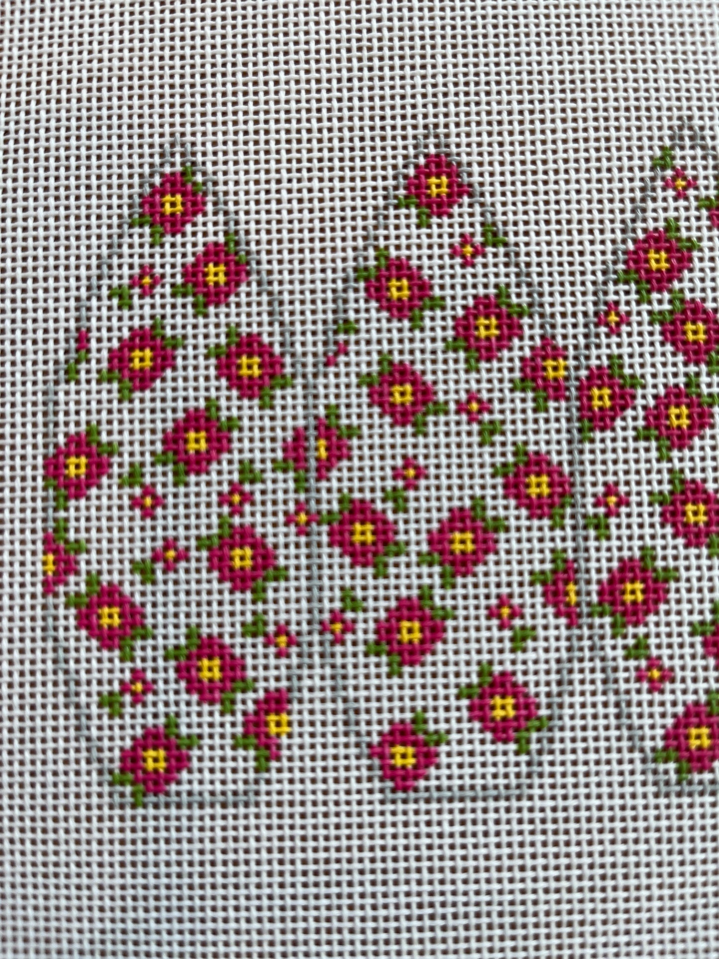 3-D Egg Pink flowers on white C-EGG01