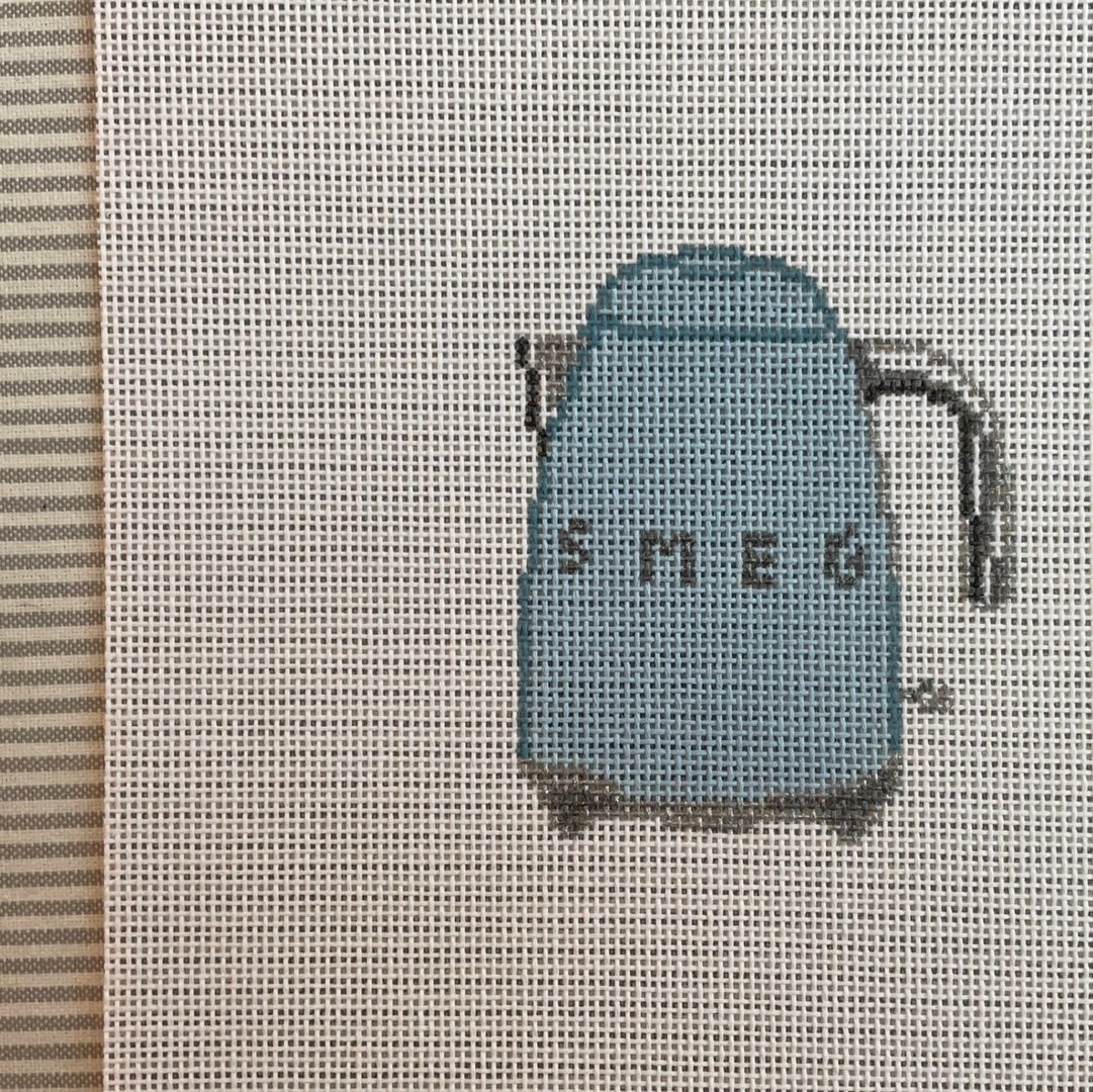 Smeg Kettle in Blue C-RR152-B