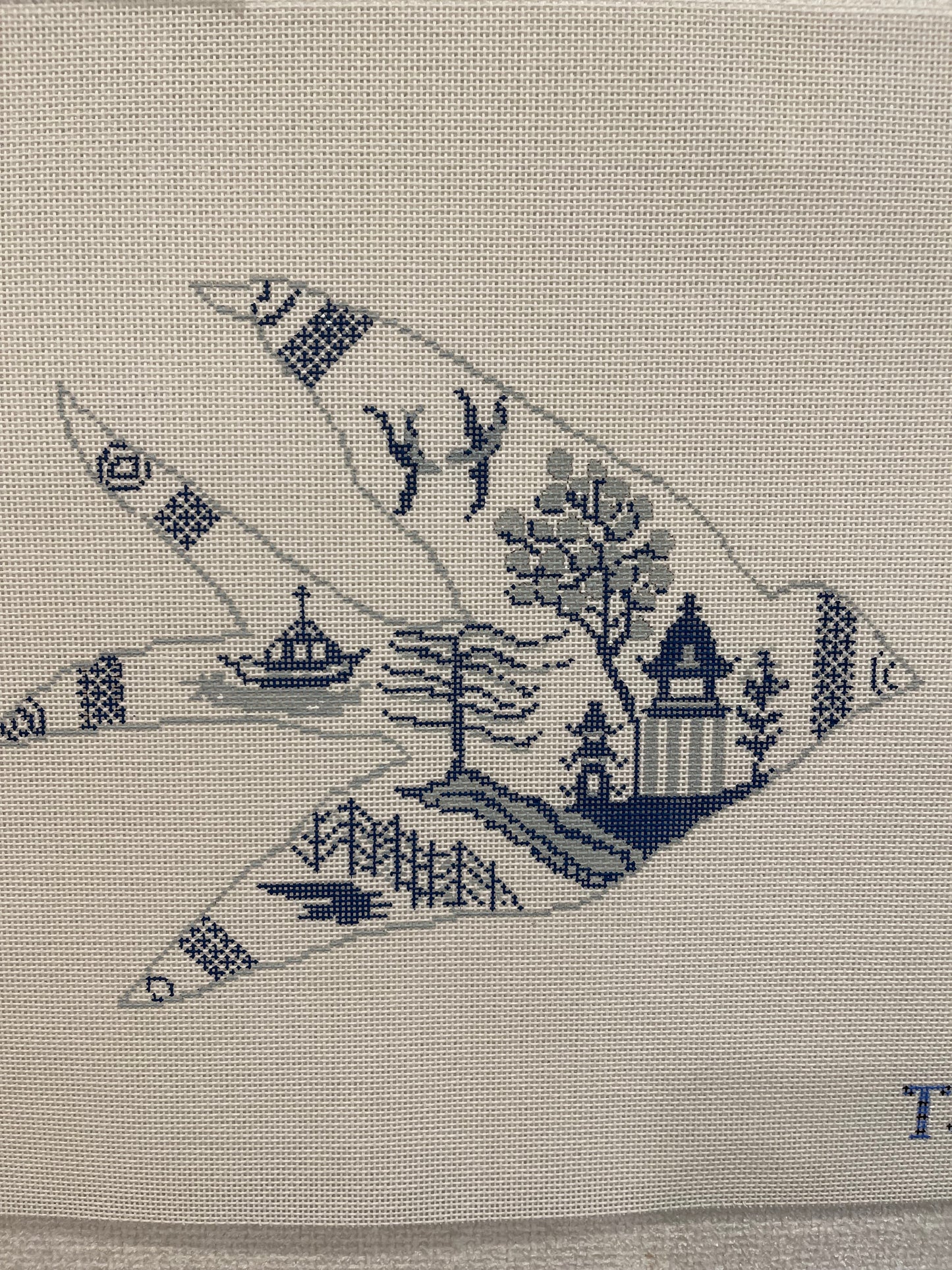 Blue Willow Bird C-TSC32