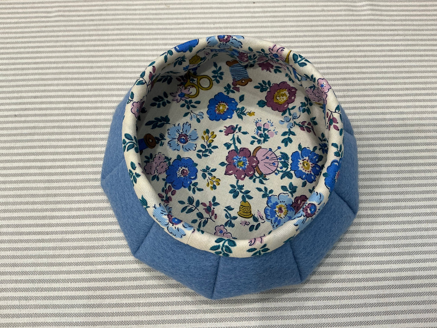 Cornflower Blue Felt Thread Catcher with liberty Floral Print on Inside (print is blue and plum flowers) A-MLCTC