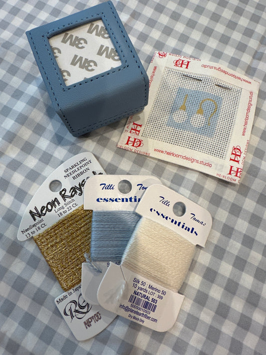 Blue Mini Jewelry Box Kit A-PE box1 with Pearl Earrings canvas