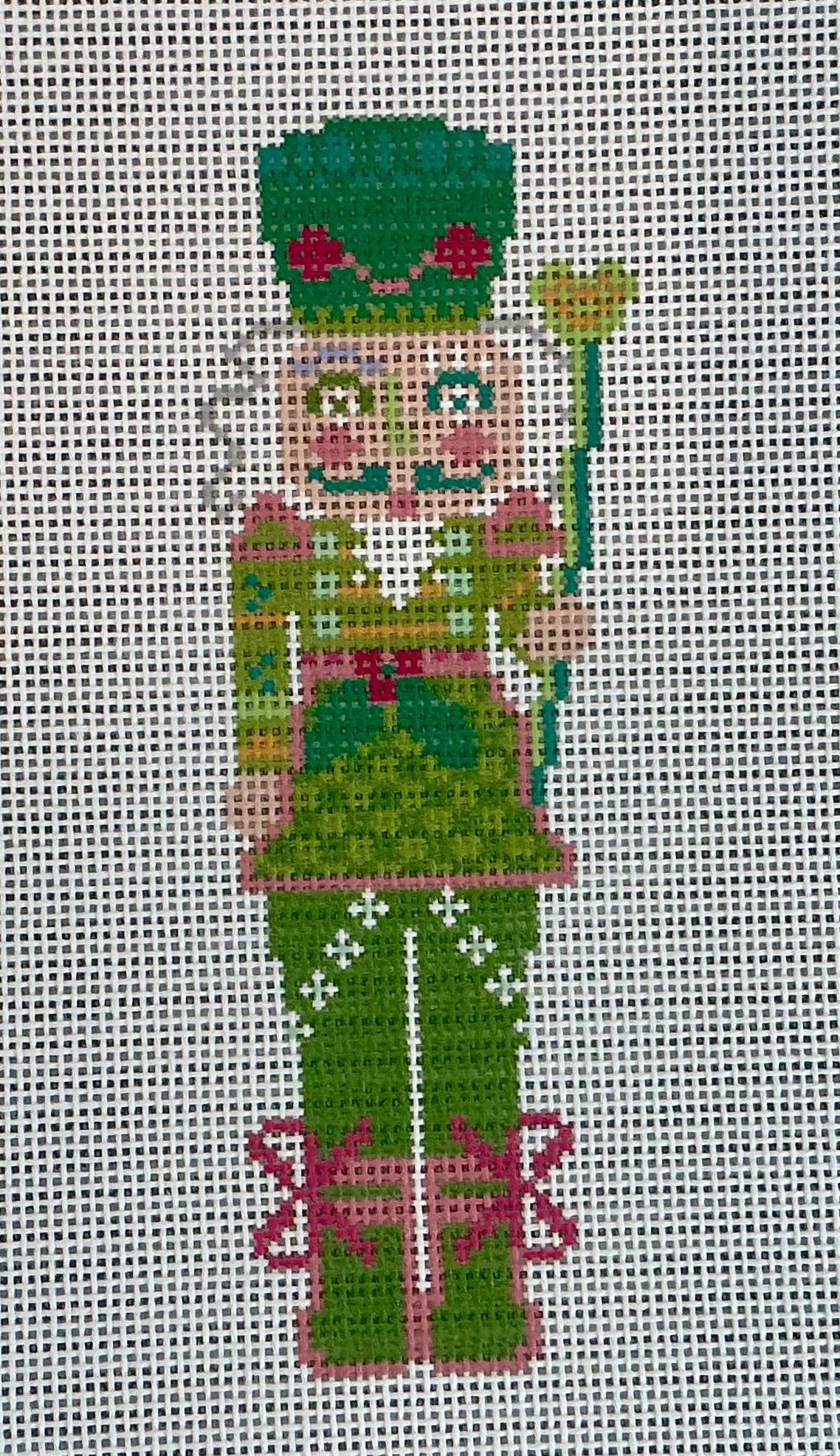 Small Green Nutcracker C-ND146SK