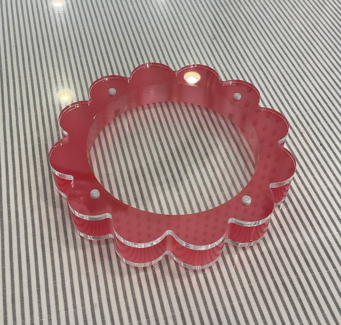 Red Scalloped Acrylic Circle Coaster A-PLAT RSCA4CIR