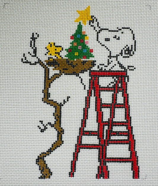 Snoopy and Woodstock with Tree C-XMAS07