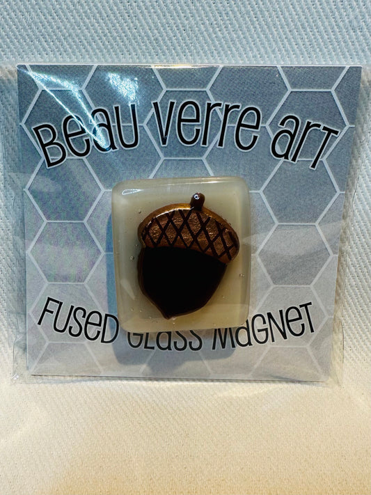 Glass Needle Minder Acorn A-BVNMAC