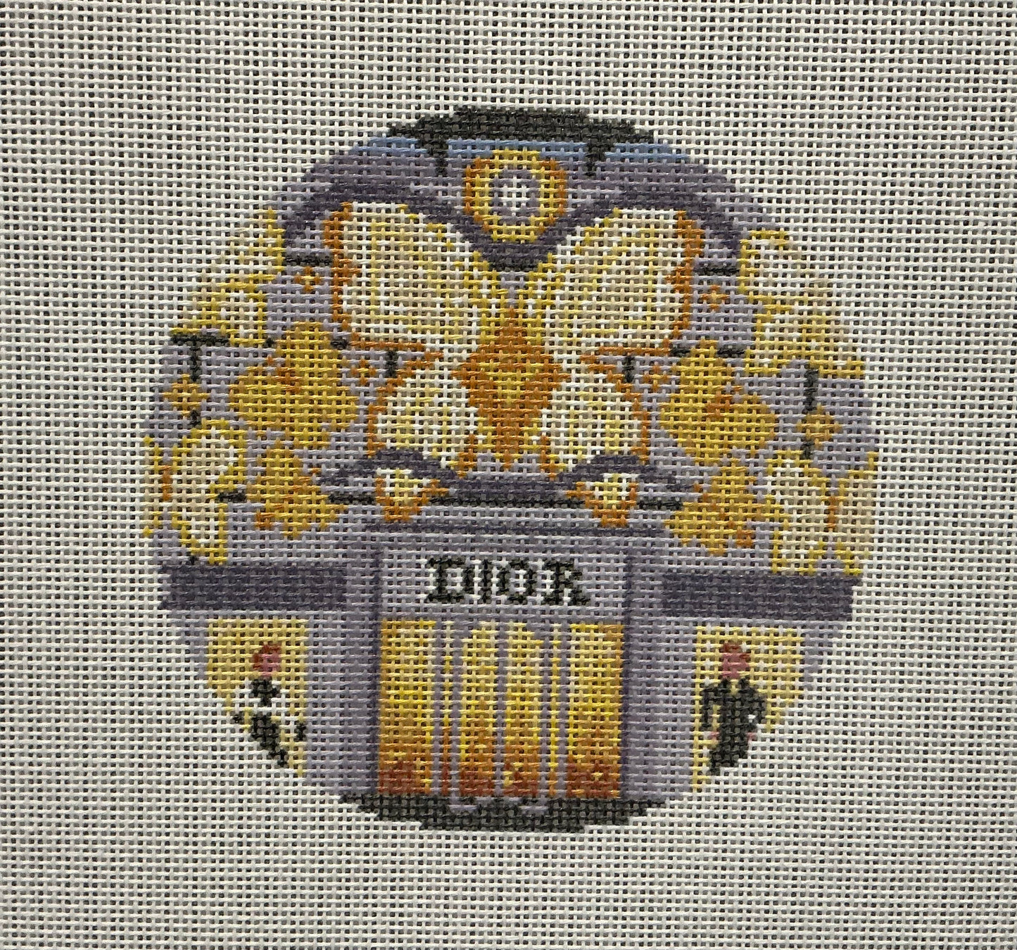 Dior Storefront Round C-KDS99