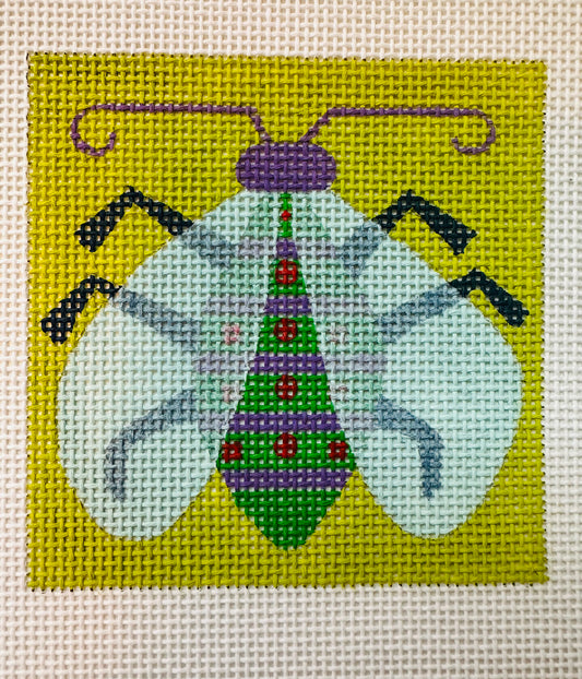 Polka Dot Bug on Green Square C-ZE639