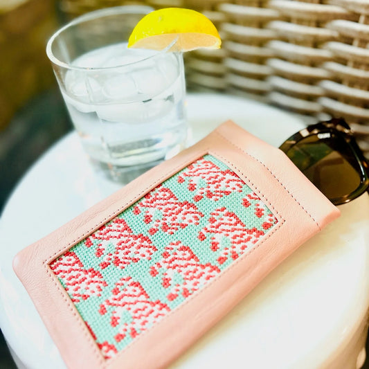 Pink Zebras or Turquoise Eyeglass Case Kit C-HSzebra