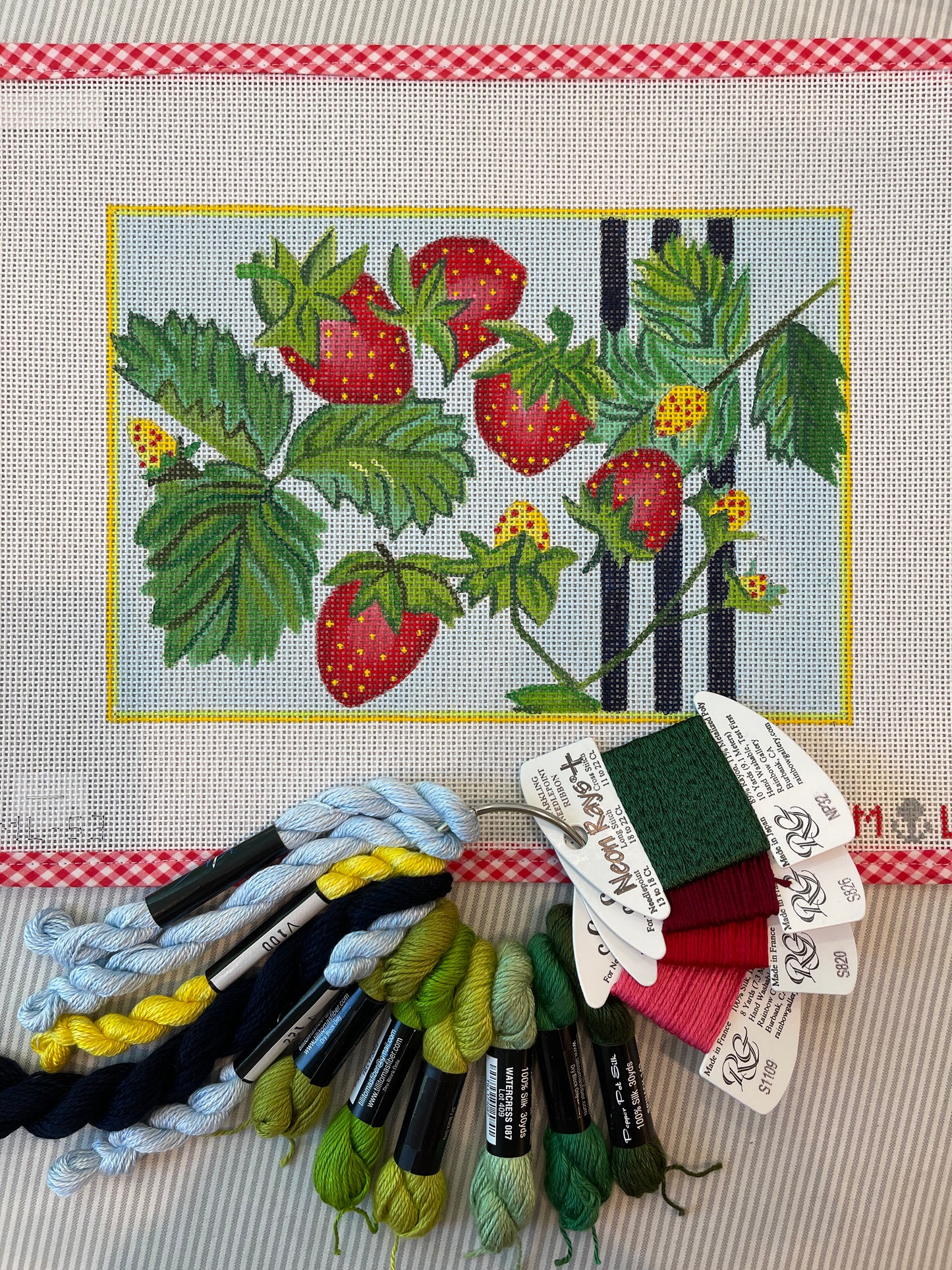 San Juan Strawberry Clutch  C-ML53
