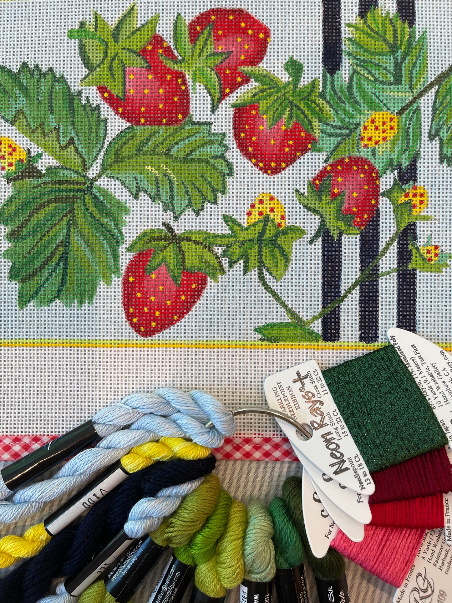 San Juan Strawberry Clutch  C-ML53