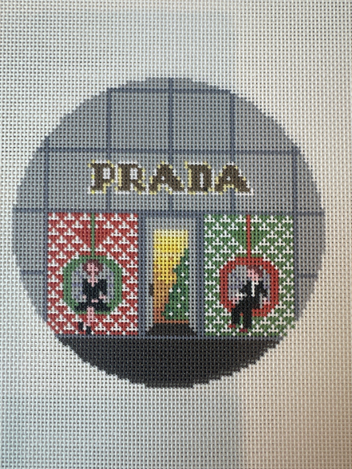 Prada Shopfront Round C-KDS181