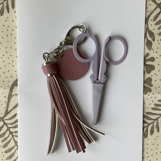 A-VWNScissors with Tassel in Mauve